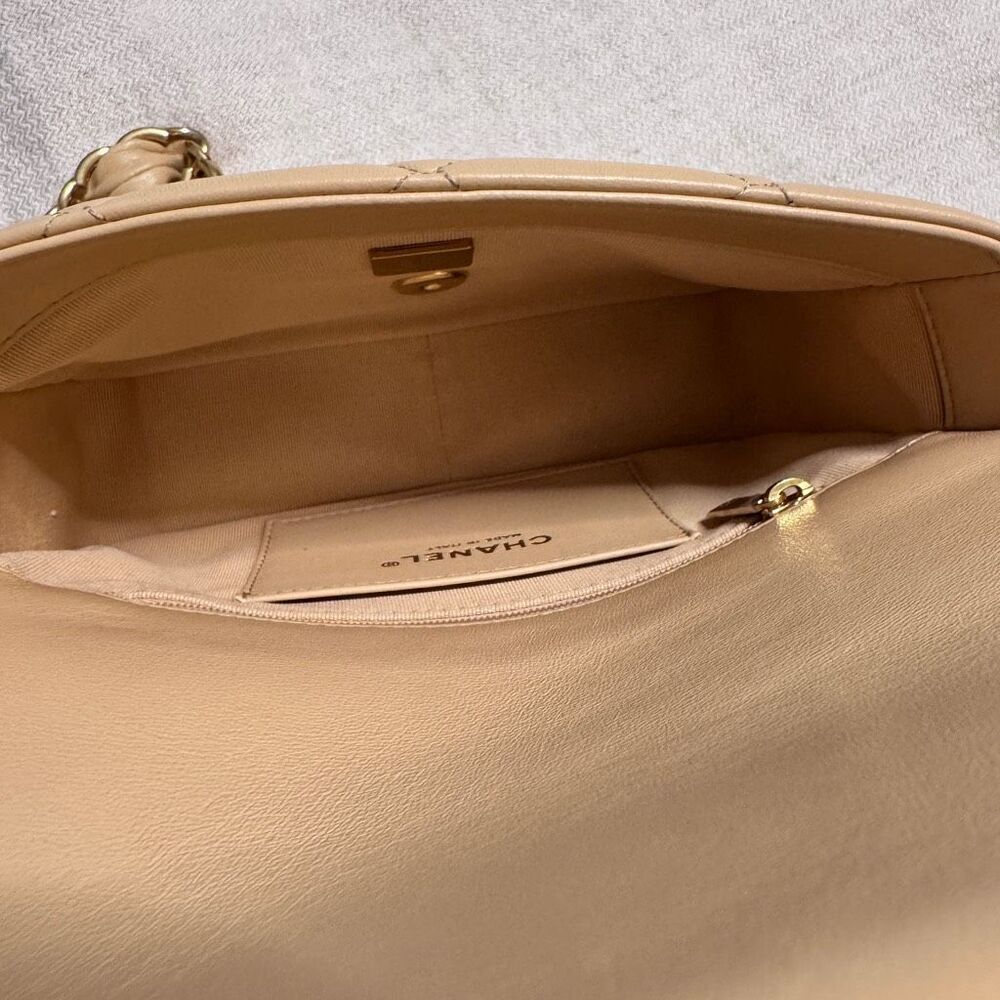 Chanel 24K Small Flap Bag Beige Quilted with CC Strap - Picture 10 of 16